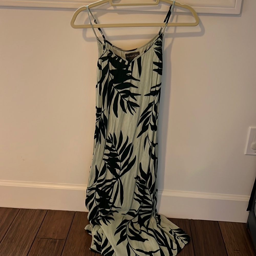 Michael starts palm dress size small
